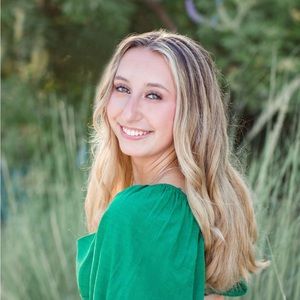 Meet your Posher, Haley